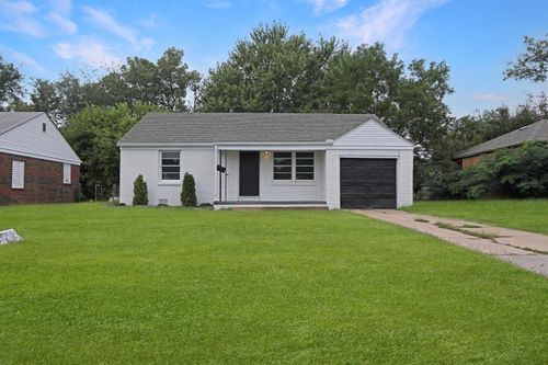 1607 N Pershing St, Wichita, KS, 67208-2231 | Card Image