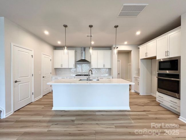 8947 Nettleton Ave, Townhouse with 3 bedrooms, 3 bathrooms and null parking in Charlotte NC | Image 4