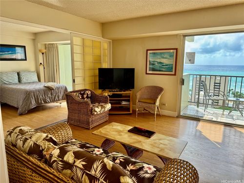 apt-2103-2440 Kuhio Ave, Honolulu, HI, 96815-3353 | Card Image