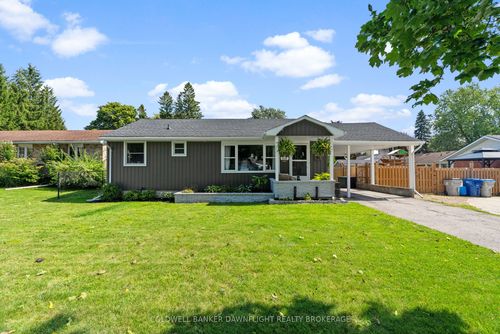 74 E William St, Seaforth, ON, N0K1W0 | Card Image