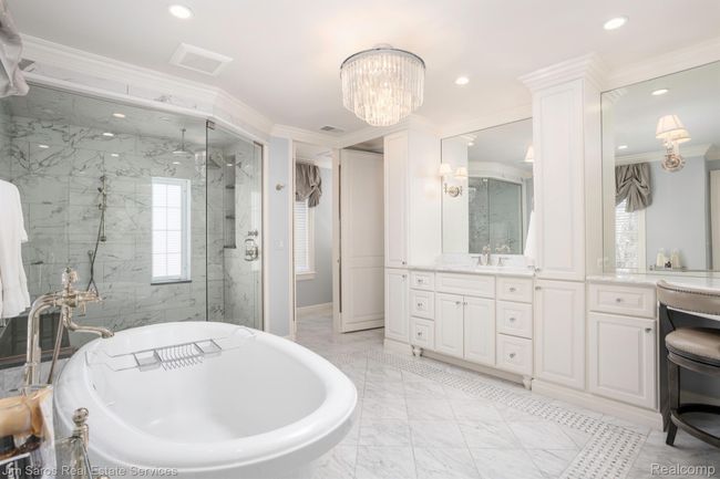 15701 Windmill Pointe Dr, House other with 6 bedrooms, 7 bathrooms and null parking in Grosse Pointe Park MI | Image 24