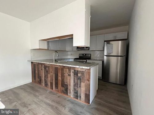 e-3801 Skippack Pike, SKIPPACK, PA, 19474-2085 | Card Image