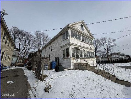 105 Southern Blvd, Albany, NY, 12209-1823 | Card Image