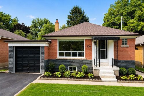 100 Ballacaine Dr, Etobicoke, ON, M8Y4B8 | Card Image