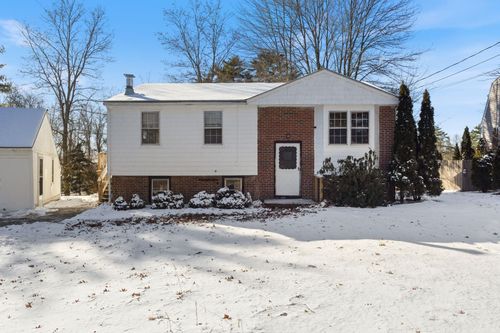 1 Lakeshore Dr, Seabrook, NH, 03874 | Card Image