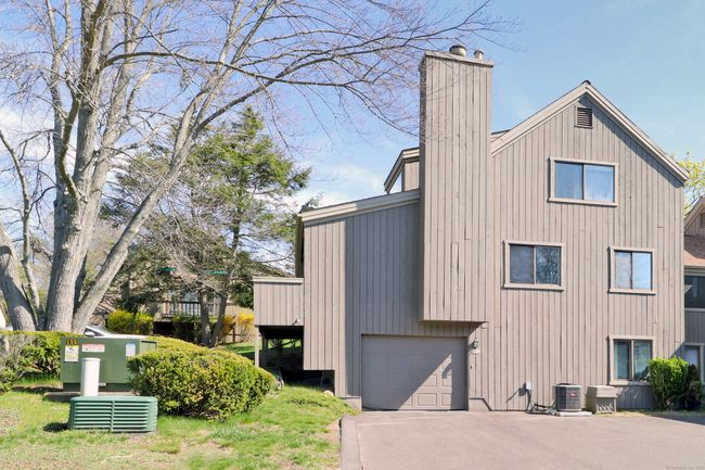 A - 607 Cherokee Ln, Condo with 1 bedrooms, 2 bathrooms and null parking in Stratford CT | Image 4