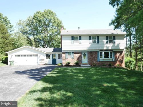 2315 Sandel Ln, Westminster, MD, 21157-7421 | Card Image