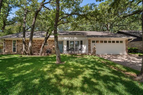 2019 N Meadow Way Cir, Arlington, TX, 76015-4017 | Card Image