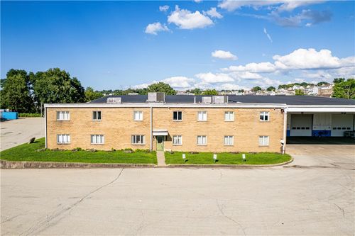 1335 S Main St, City of Greensburg, PA, 15601 | Card Image
