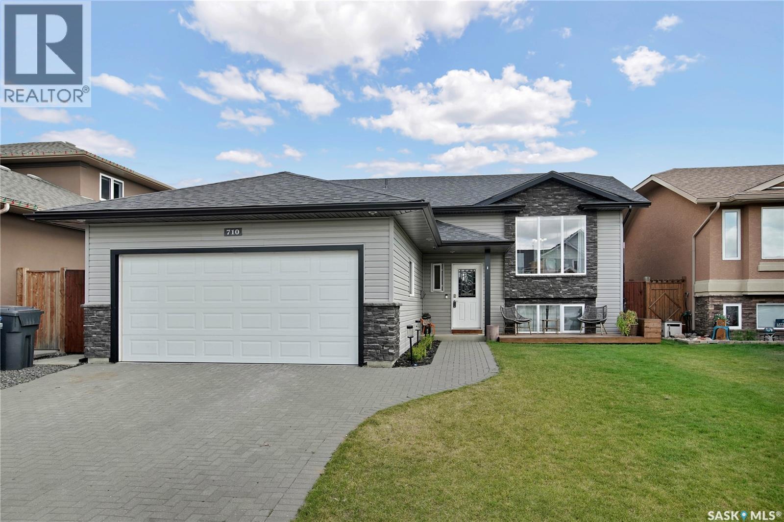 Residential in Warman