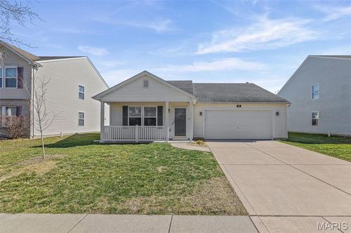 415 Falling Leaf Way, Mascoutah, IL, 62258-2787 | Card Image