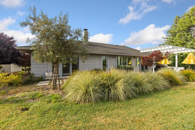 333 Oak Leaf Circle, House other with 3 bedrooms, 2 bathrooms and 4 parking in Santa Rosa CA | Image 27