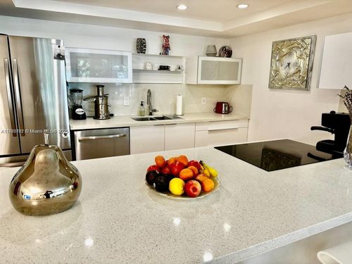 apt-31-1001 Three Islands Blvd, Hallandale Beach, FL, 33009-2856 | Card Image