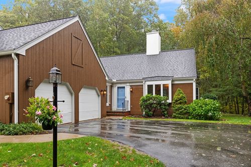 7-7 Preacher Rd, Milton, MA, 02186-3711 | Card Image