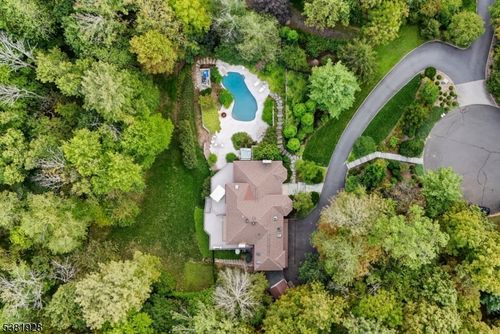 12 Tamarisk Ct, Basking Ridge, NJ, 07920-2122 | Card Image