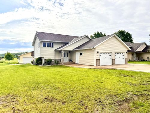 361 Maywood Ave, Paynesville, MN, 56362-4527 | Card Image