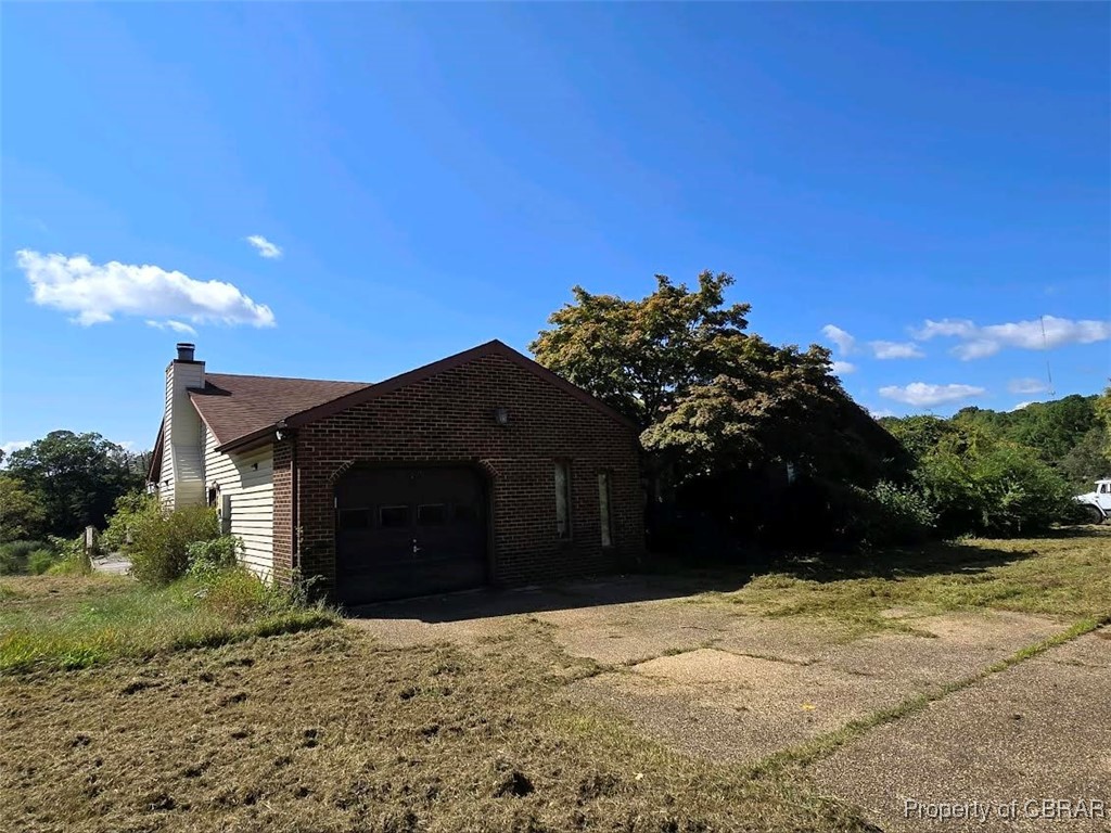 Winfred Rd, Hayes, VA 23072