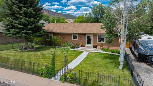 240 Park St, Gypsum, CO, 81637-5354 | Card Image