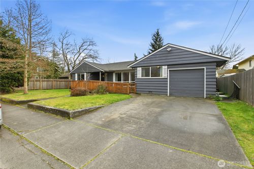 924 7th Ave Nw, Puyallup, WA, 98371-4232 | Card Image