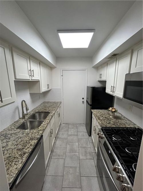 apt-o10-6851 Roswell Rd, Atlanta, GA, 30328-2486 | Card Image