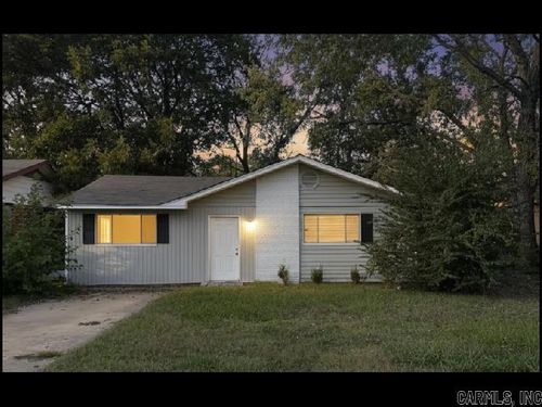 305 Smart St, Jacksonville, AR, 72076-5342 | Card Image