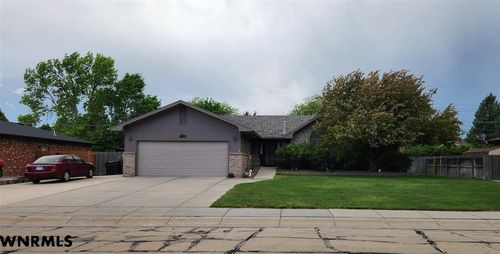 3726 Juniper Dr, Scottsbluff, NE, 69361-4555 | Card Image