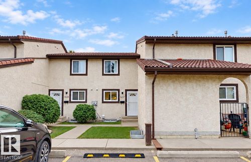 3637 30 Ave Nw, Edmonton, AB, T6L5H5 | Card Image