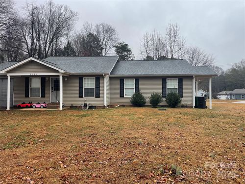 905 Peachtree Rd, Charlotte, NC, 28216-2757 | Card Image