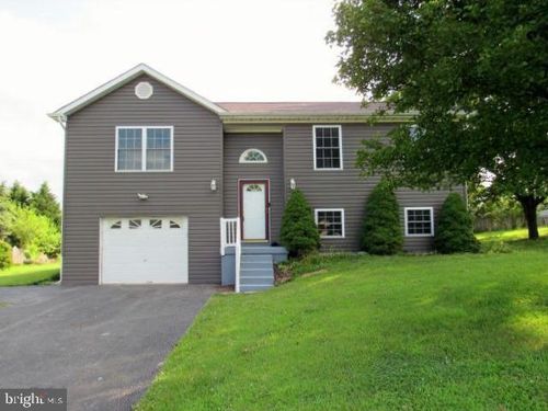 36 Founders Ct, MARTINSBURG, WV, 25405-8286 | Card Image