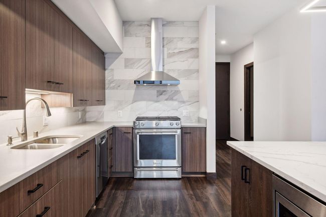 APT-204 - 253 Lake St E, Condo with 1 bedrooms, 1 bathrooms and null parking in Wayzata MN | Image 9