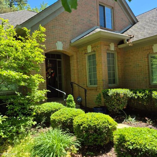 50804 Redwood Ln, New Baltimore, MI, 48047-2354 | Card Image