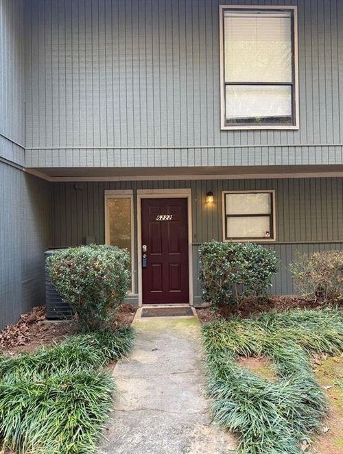 6222 Overlook Rd, Peachtree Corners, GA, 30092-2706 | Card Image