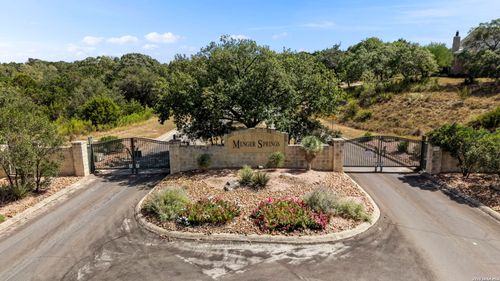 108 Hollow Spgs, Boerne, TX, 78006-9284 | Card Image