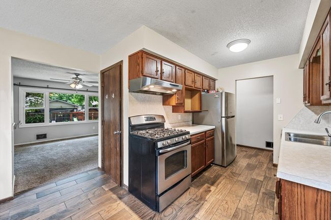Kitchen. | Image 6