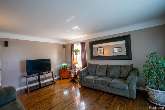 2905 (14).jpg | Image 9