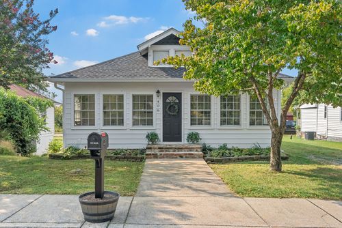 406 Church St, Clarksville, TN, 37040-4028 | Card Image