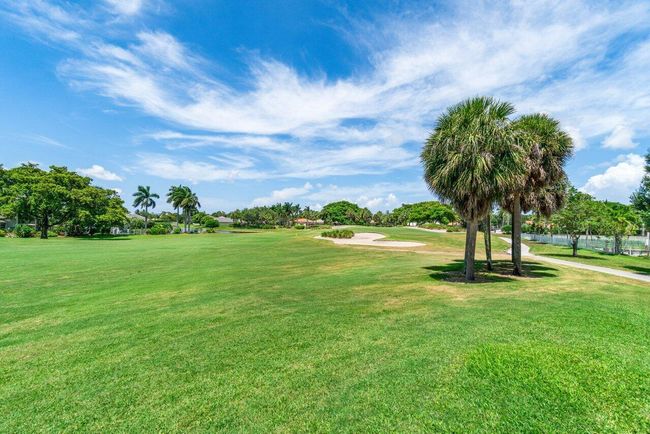 5946 Bay Hill Cir, House other with 4 bedrooms, 2 bathrooms and null parking in Lake Worth FL | Image 41