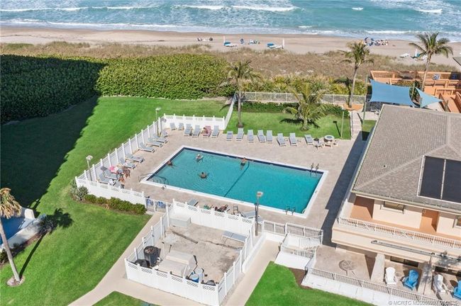 7 - 10600 S Ocean Dr, Condo with 2 bedrooms, 2 bathrooms and null parking in Jensen Beach FL | Image 20