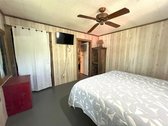 Downstairs Primary Bedroom | Image 28