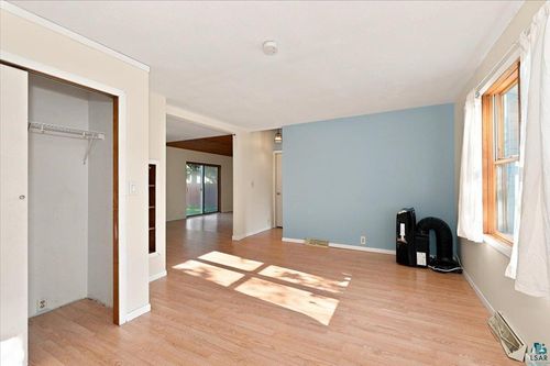 2009 Washington Ave, Superior, WI, 54880-2441 | Card Image