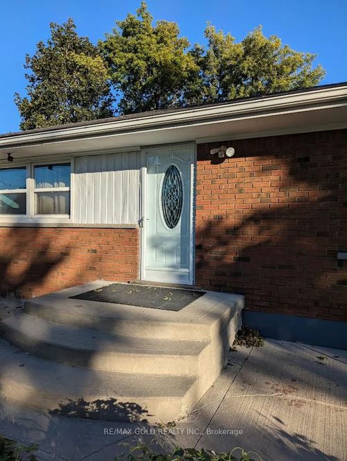 9800 Britannia Rd, Milton, ON, L9E0E4 | Card Image