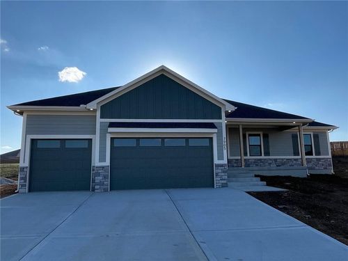 1917 Ridge Tree Dr, Pleasant Hill, MO, 64080-1044 | Card Image
