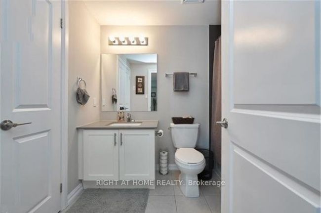 302 - 302 Essa Rd, Condo with 3 bedrooms, 2 bathrooms and 1 parking in Barrie ON | Image 9