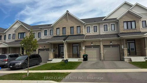 9 Milady Cres, Barrie, ON, L9J0X3 | Card Image