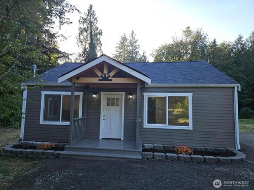 10211 Ogle Rd Ne, Poulsbo, WA, 98370-6903 | Card Image