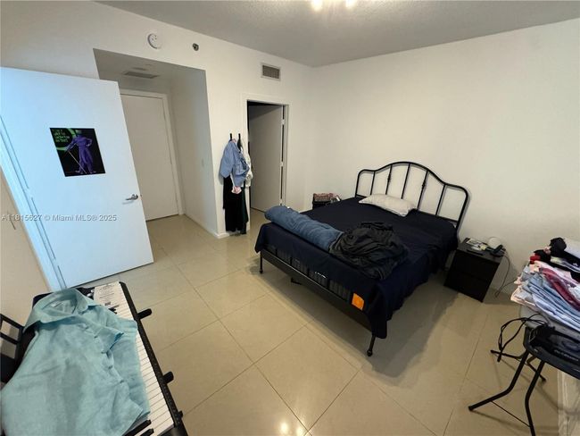 APT-4015 - 1060 Brickell Ave, Condo with 1 bedrooms, 1 bathrooms and null parking in Miami FL | Image 11