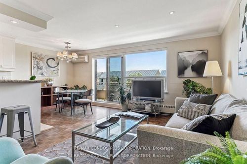 409-71 Jonesville Cres, North York, ON, M4A1H1 | Card Image