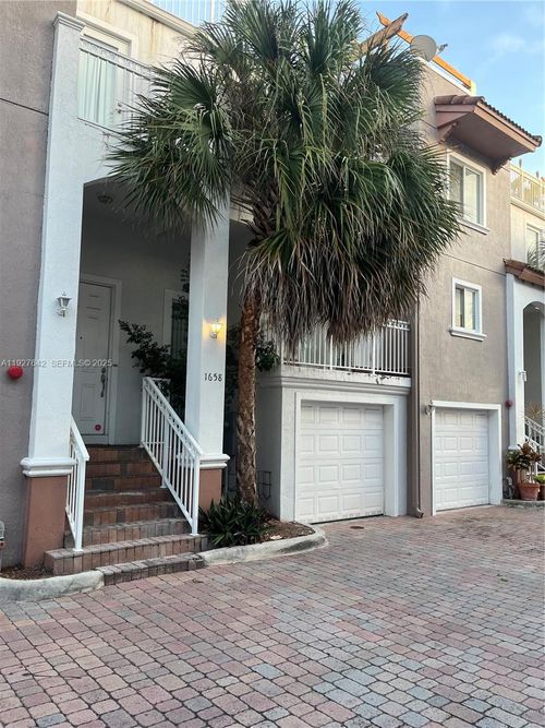 16585-1658 Hayes St, Hollywood, FL, 33020-3681 | Card Image