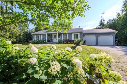 358 Huron Road, South Bruce Peninsula, ON, N0H2T0 | Card Image