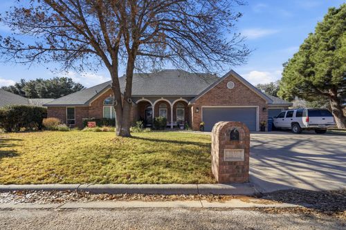 1633 Morris Ave, Sweetwater, TX, 79556-2645 | Card Image